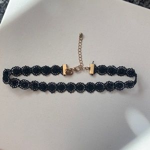 Black lace choker